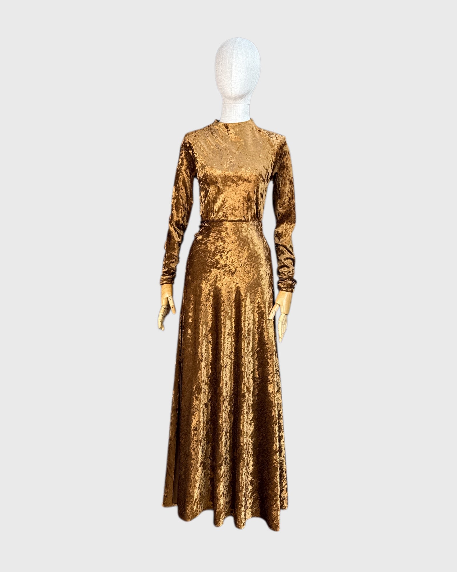 Maje long gold velvet dress, size 1 – Bee's Knees