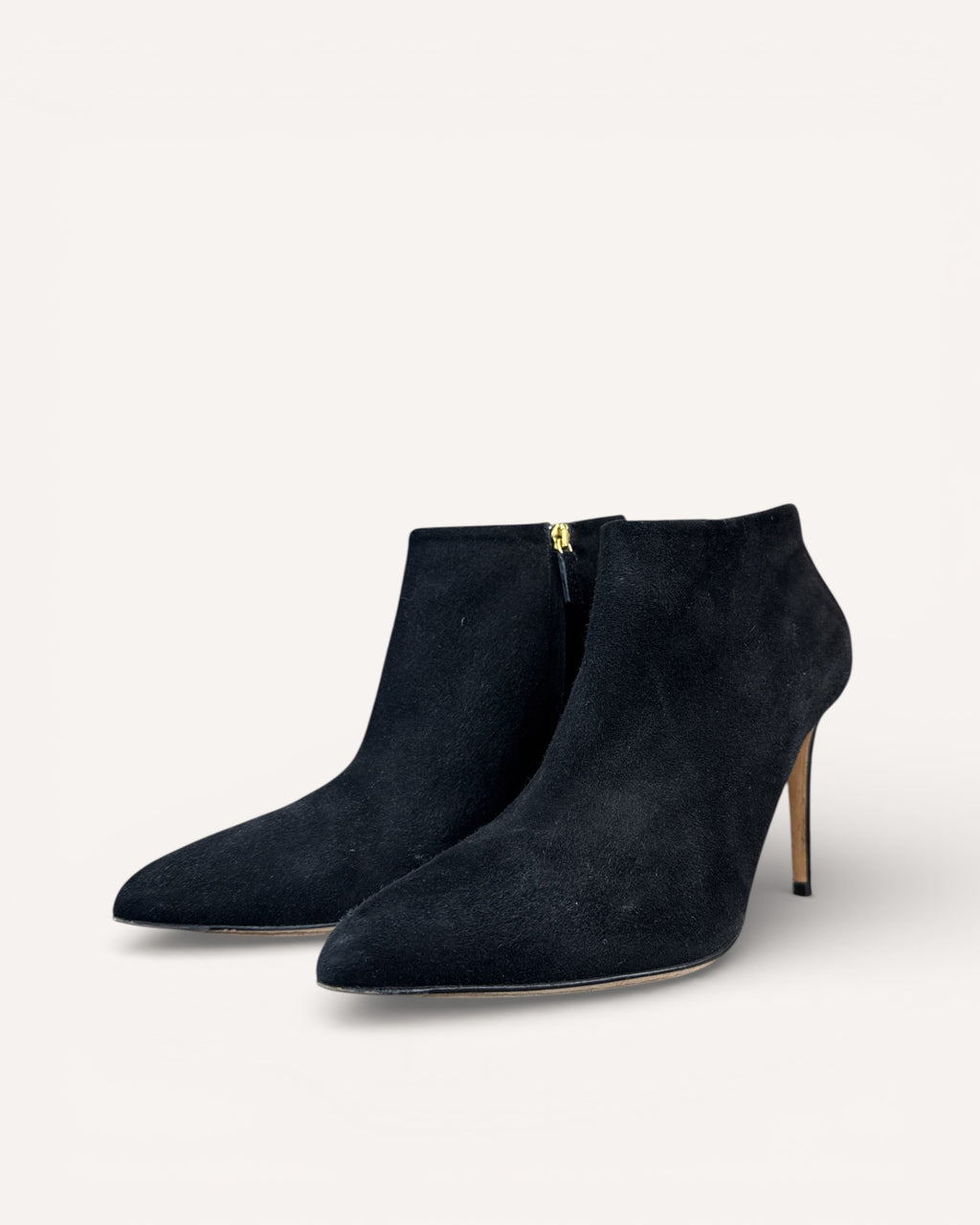 Gucci Black Suede Heels, 41