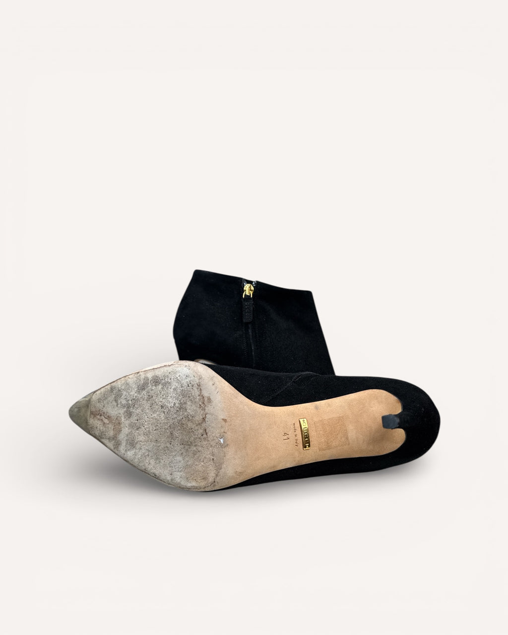 Gucci Black Suede Heels, 41