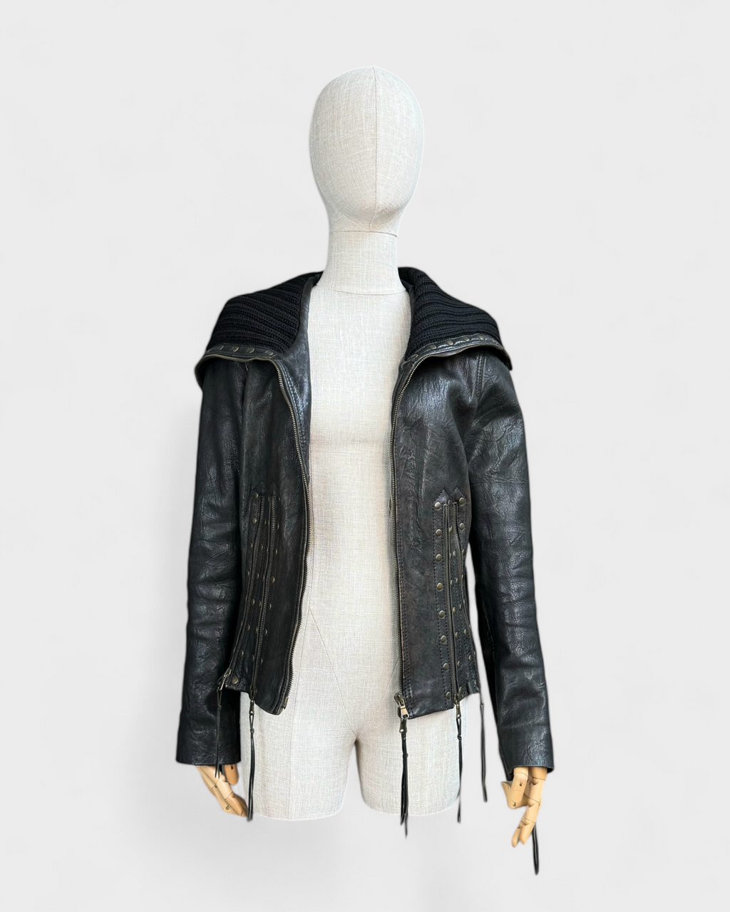 Black leather jacket with zippers, S