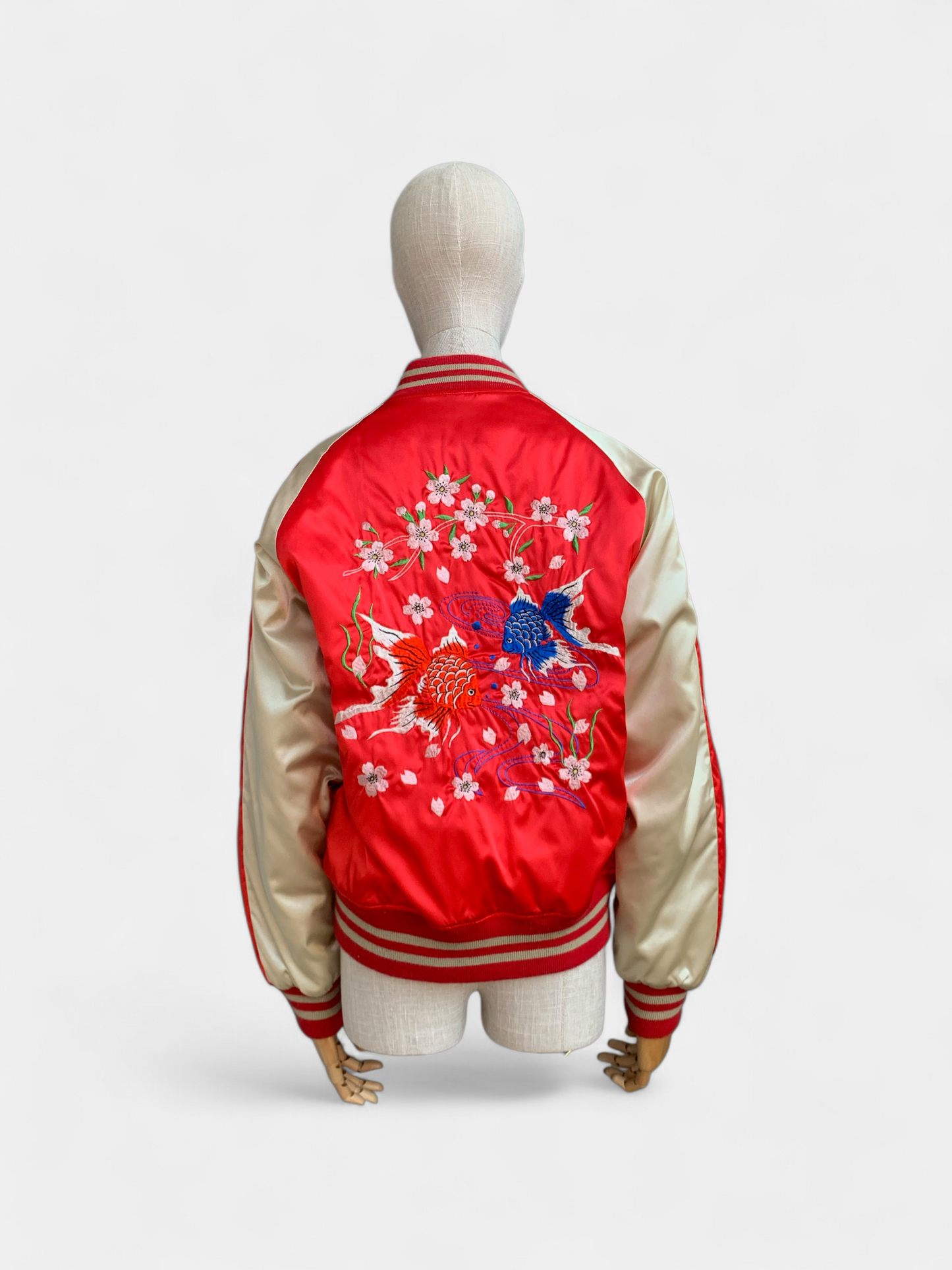 Veste Sukajan Hoshihime , M