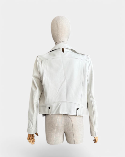 $400.00 to infinity White Mackage, M