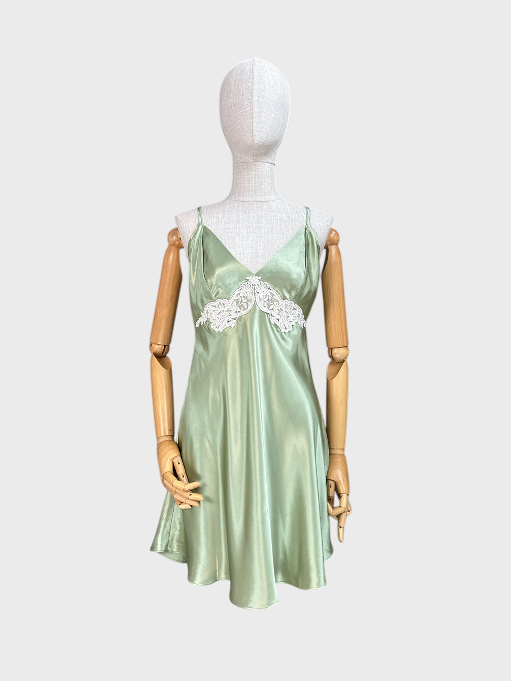 Jai's Intimate satin set, size L