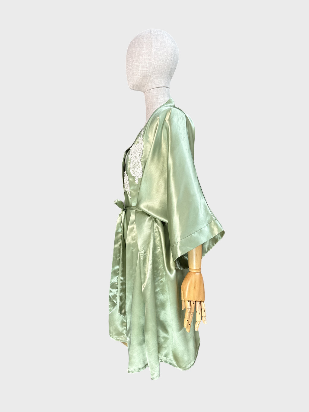 Jai's Intimate satin set, size L