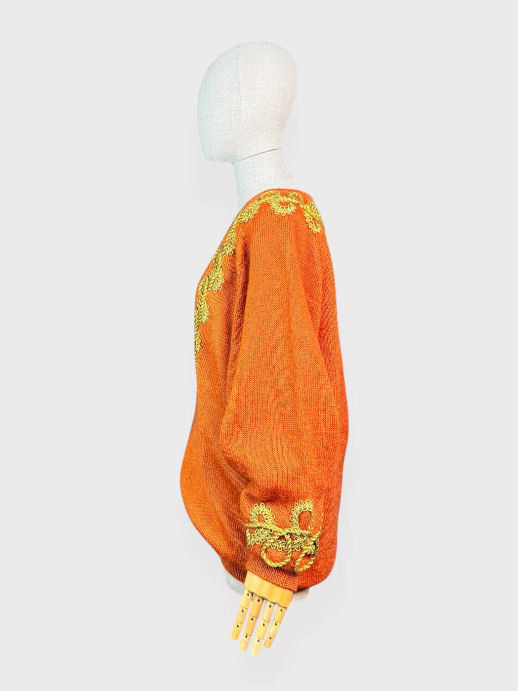 Alfred Sung orange embroidered sweater, size M/L