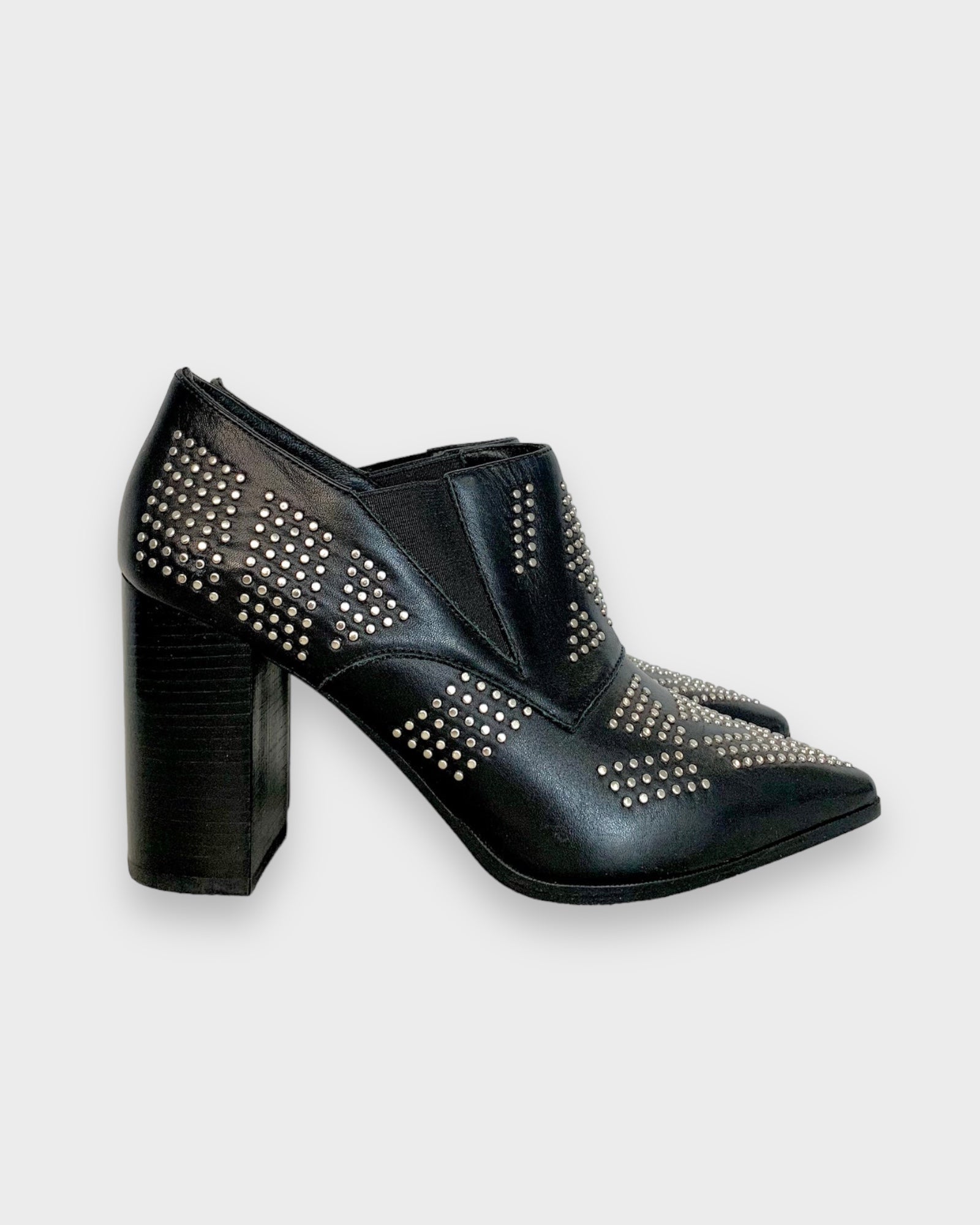 Studded shoes, See by Chloé, 39