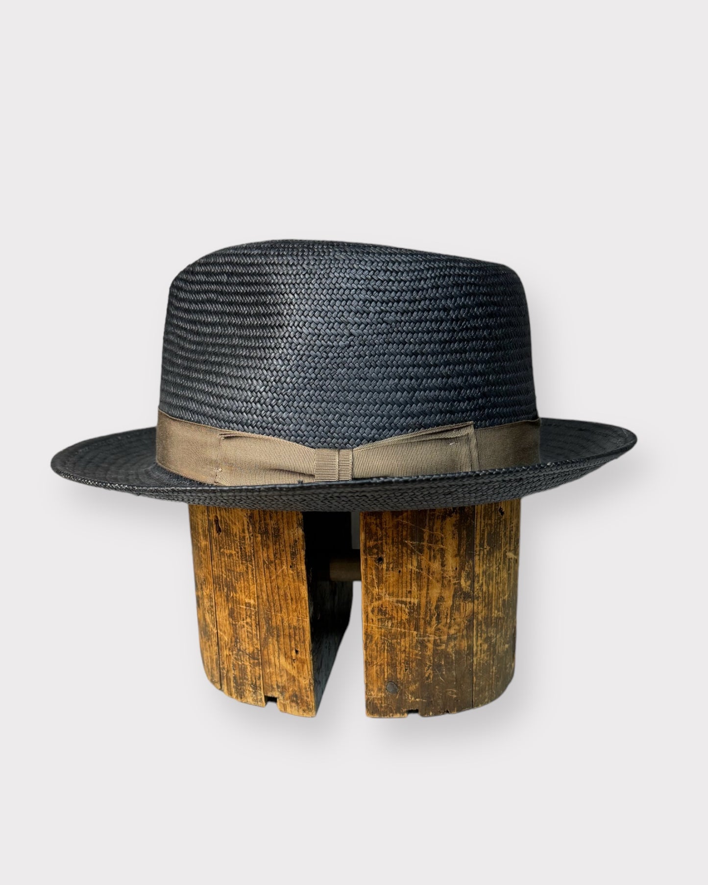 Fedora en paille noire et marron, Magill